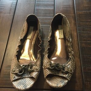 Size 8 Vera Wang shoes